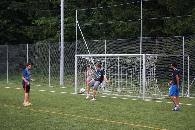 Village Camps International Summer Camp Leysin, Switzerland 2026-08-15 https://www.villagecamps.com/journals_admin/images/698-31-football (46).jpg